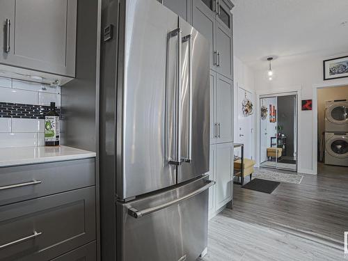 423 812 Welsh Drive, Edmonton, AB - Indoor Photo Showing Kitchen