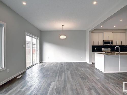 23 Prospect Place, Spruce Grove, AB - Indoor Photo Showing Kitchen