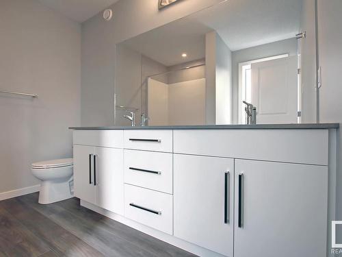 23 Prospect Place, Spruce Grove, AB - Indoor Photo Showing Bathroom