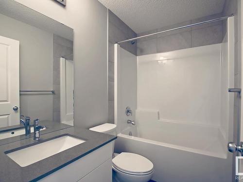 23 Prospect Place, Spruce Grove, AB - Indoor Photo Showing Bathroom