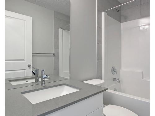 23 Prospect Place, Spruce Grove, AB - Indoor Photo Showing Bathroom