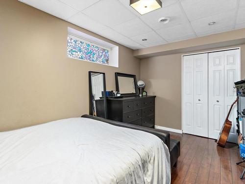 21027 92 Avenue, Edmonton, AB - Indoor Photo Showing Bedroom