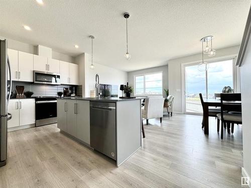 12888 214 Street, Edmonton, AB - Indoor Photo Showing Kitchen