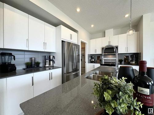 12888 214 Street, Edmonton, AB - Indoor Photo Showing Kitchen With Double Sink With Upgraded Kitchen