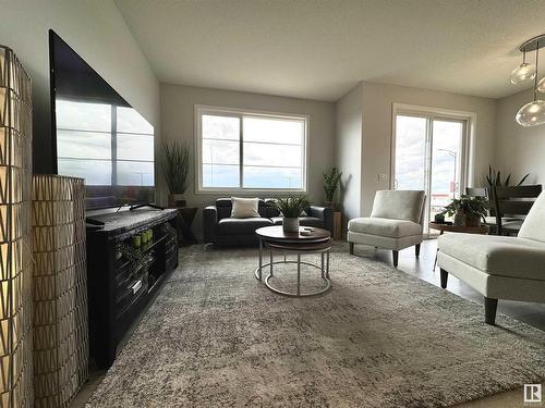 12888 214 Street, Edmonton, AB - Indoor Photo Showing Living Room