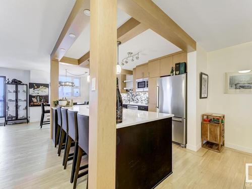 1106 10545 Saskatchewan Drive, Edmonton, AB - Indoor Photo Showing Kitchen