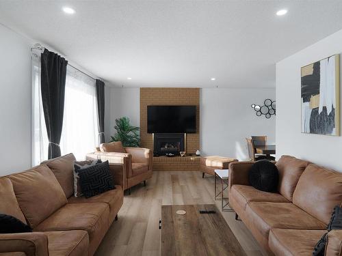 8504 138 Avenue, Edmonton, AB - Indoor Photo Showing Living Room With Fireplace