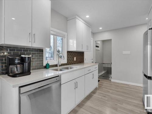 13424 137 Street, Edmonton, AB - Indoor Photo Showing Kitchen With Double Sink