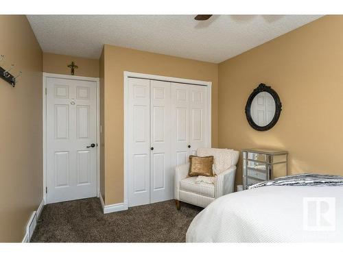 19 Frederick Boulevard, Rural Parkland County, AB - Indoor Photo Showing Bedroom