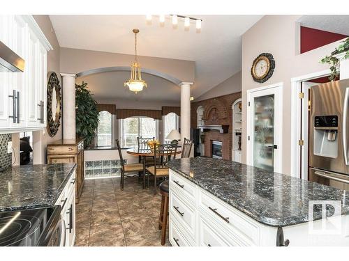 19 Frederick Boulevard, Rural Parkland County, AB - Indoor Photo Showing Kitchen With Upgraded Kitchen