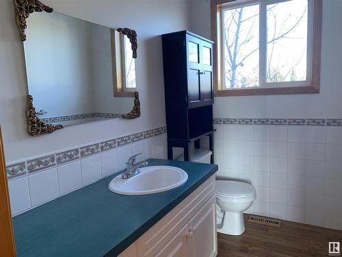 53250 Rge Road 212, Rural Strathcona County, AB - Indoor Photo Showing Bathroom