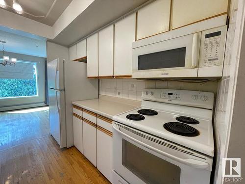 310 4404 122 Street, Edmonton, AB - Indoor Photo Showing Kitchen