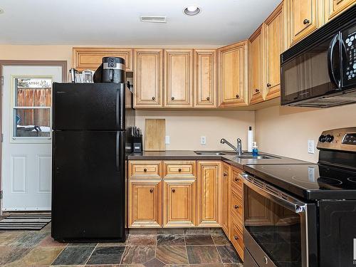 14411 106 Avenue, Edmonton, AB - Indoor Photo Showing Kitchen