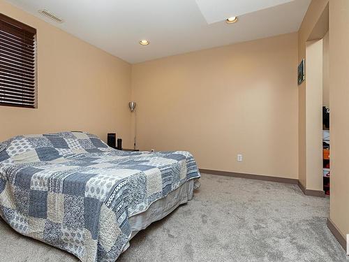 14411 106 Avenue, Edmonton, AB - Indoor Photo Showing Bedroom