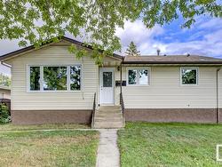 11923 49 ST NW  Edmonton, AB T5W 3A2