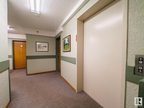 204 4812 51 Avenue, Stony Plain, AB - Indoor Photo Showing Other Room