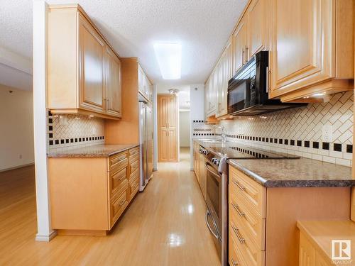 204 4812 51 Avenue, Stony Plain, AB - Indoor Photo Showing Kitchen