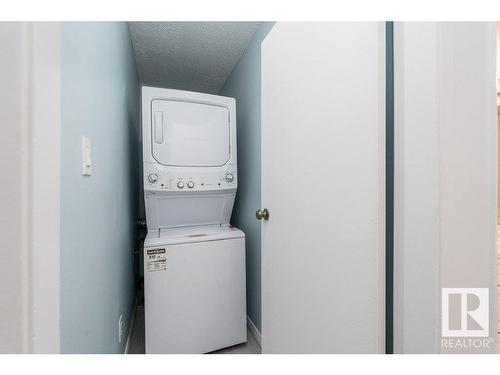 117 4404 122 Street, Edmonton, AB - Indoor Photo Showing Laundry Room