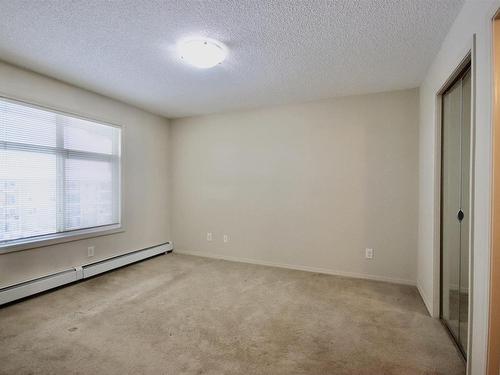 407 6070 Schonsee Way, Edmonton, AB - Indoor Photo Showing Other Room