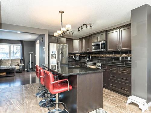 1926 57 Street, Edmonton, AB - Indoor Photo Showing Kitchen With Upgraded Kitchen