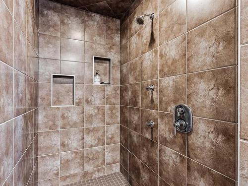 149 Sandalwood Crescent, Sherwood Park, AB - Indoor Photo Showing Bathroom