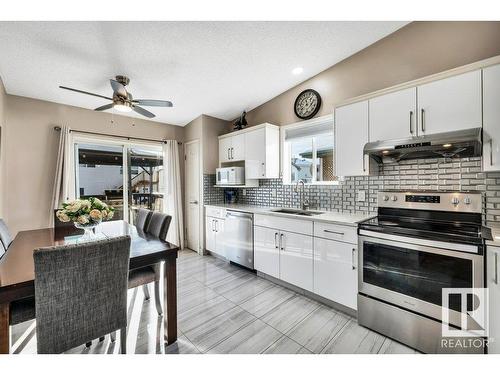 174 Ward Crescent, Edmonton, AB - Indoor Photo Showing Kitchen With Upgraded Kitchen