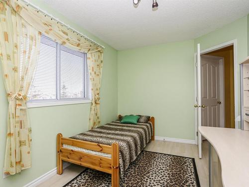 8904 170A Avenue, Edmonton, AB - Indoor Photo Showing Bedroom