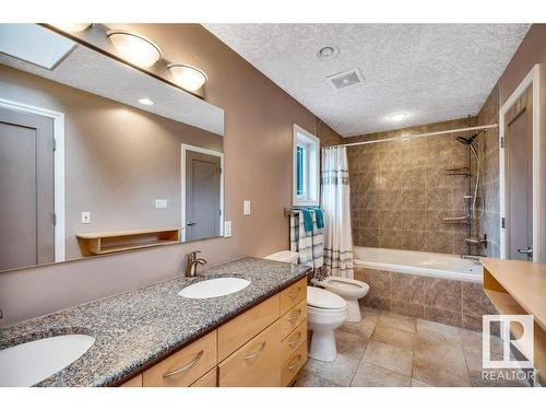 5508 Ada Boulevard, Edmonton, AB - Indoor Photo Showing Bathroom