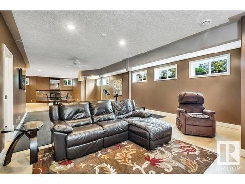 5508 Ada Boulevard, Edmonton, AB - Indoor