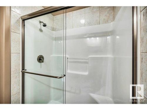 5508 Ada Boulevard, Edmonton, AB - Indoor Photo Showing Bathroom