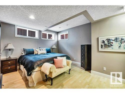 5508 Ada Boulevard, Edmonton, AB - Indoor Photo Showing Bedroom