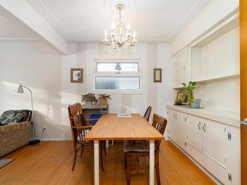 6816 100 Avenue, Edmonton, AB - Indoor Photo Showing Dining Room