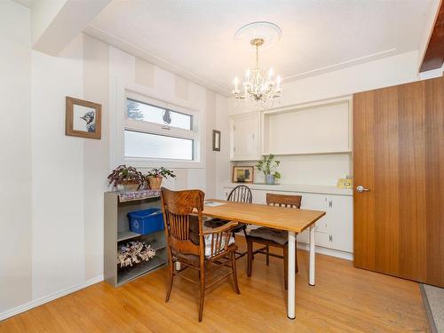 6816 100 Avenue, Edmonton, AB - Indoor Photo Showing Dining Room