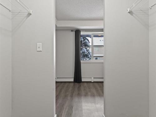 112 534 Watt Blvd Sw, Edmonton, AB - Indoor Photo Showing Other Room