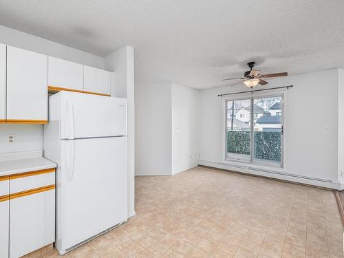 205 9138 83 Avenue, Edmonton, AB - Indoor Photo Showing Kitchen