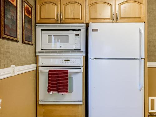 11715 88 Street, Edmonton, AB - Indoor Photo Showing Kitchen