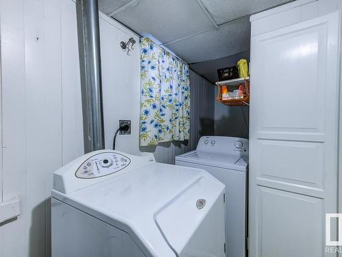 11715 88 Street, Edmonton, AB - Indoor Photo Showing Laundry Room