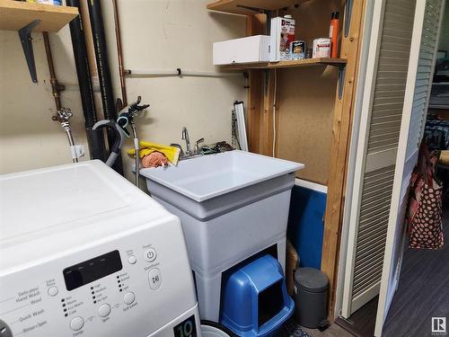 20 1440 Sherwood Drive, Sherwood Park, AB - Indoor Photo Showing Laundry Room