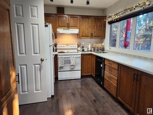 20 1440 Sherwood Drive, Sherwood Park, AB - Indoor Photo Showing Kitchen