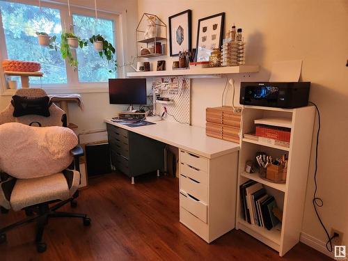 20 1440 Sherwood Drive, Sherwood Park, AB - Indoor Photo Showing Office