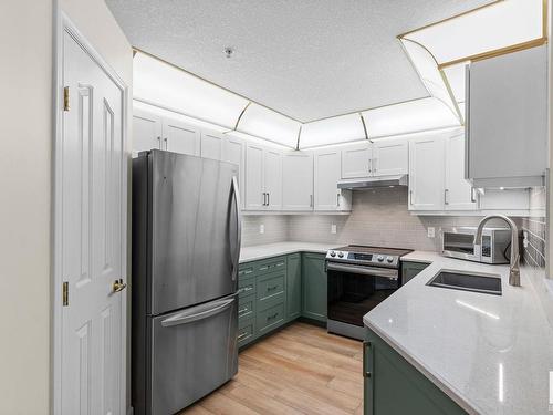 230 6703 172 Street, Edmonton, AB - Indoor Photo Showing Kitchen With Stainless Steel Kitchen With Upgraded Kitchen