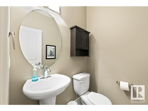 48 Newgate Way, St. Albert, AB - Indoor Photo Showing Bathroom