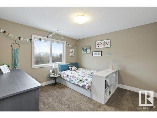 48 Newgate Way, St. Albert, AB - Indoor Photo Showing Bedroom