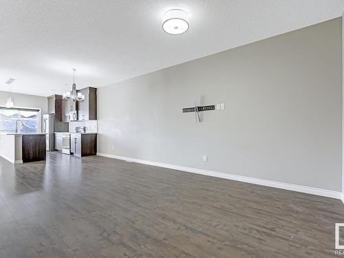 8767 Carson Way, Edmonton, AB - Indoor