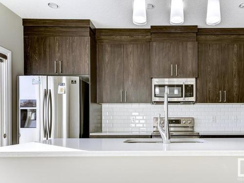 8767 Carson Way, Edmonton, AB - Indoor Photo Showing Kitchen