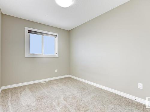 8767 Carson Way, Edmonton, AB - Indoor Photo Showing Other Room