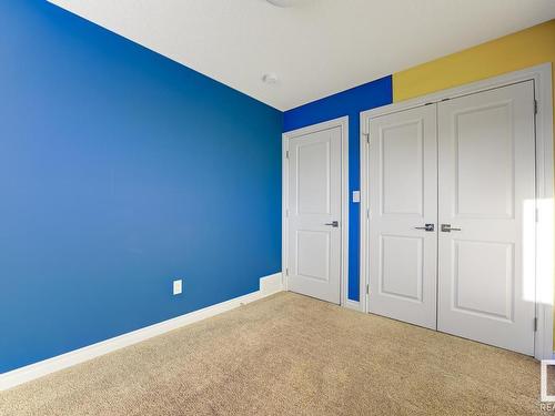 8767 Carson Way, Edmonton, AB - Indoor Photo Showing Other Room