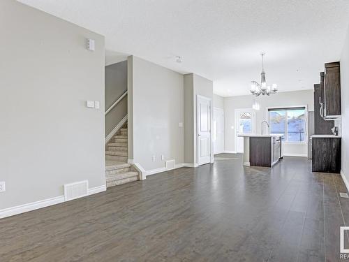 8767 Carson Way, Edmonton, AB - Indoor Photo Showing Living Room