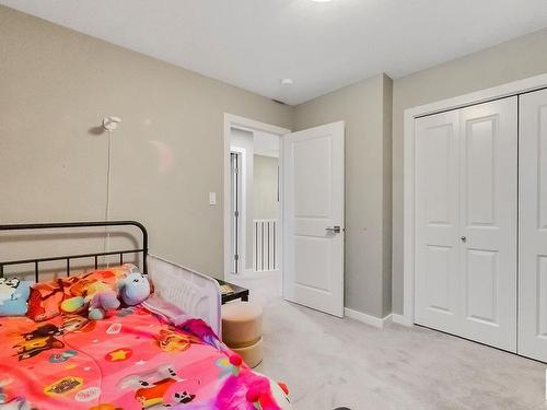 2306 Kelly Circle, Edmonton, AB - Indoor Photo Showing Bedroom