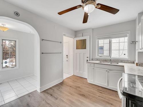 10511 131 Street, Edmonton, AB - Indoor Photo Showing Kitchen